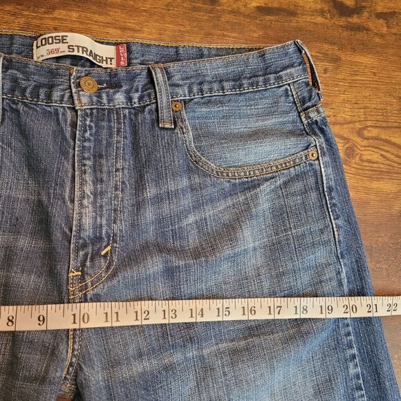 Vtg Levi's Jeans Size 34x32 Measures 34x31 Loose Straight 569 Y2K Medium Light - Picture 6 of 9